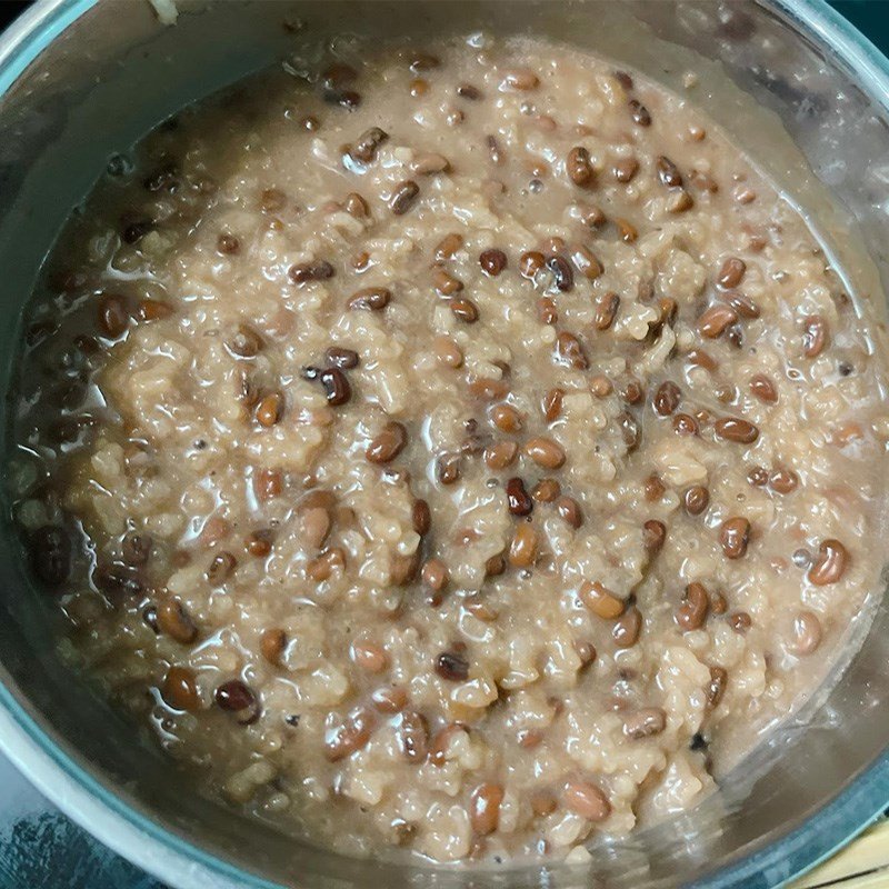 Nấu chè đậu đỏ với nếp