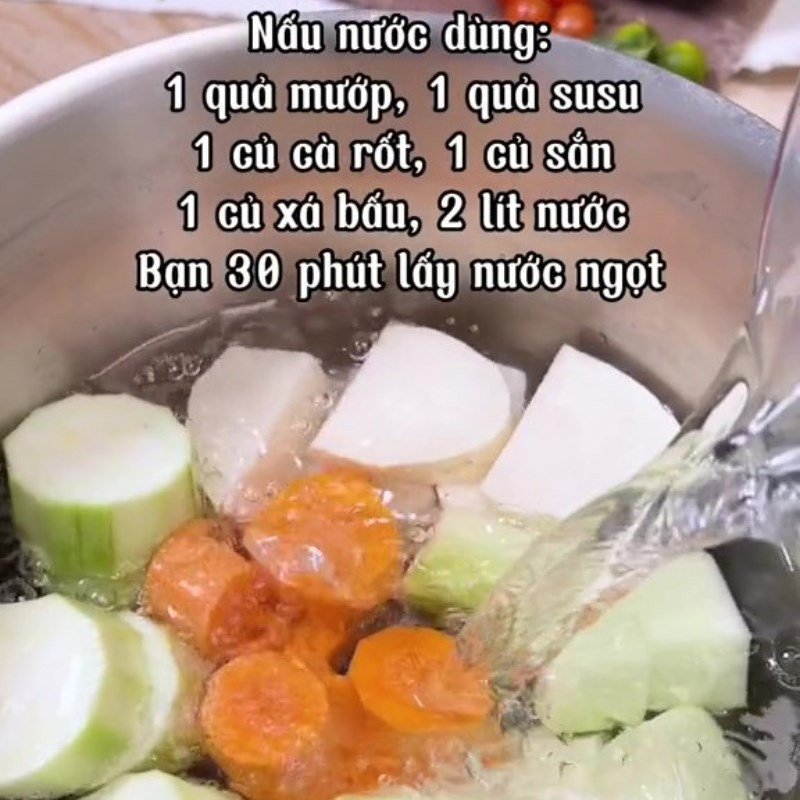 Nấu nước dùng chay từ rau củ tự nhiên