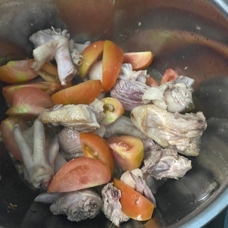Nấu vịt nấu măng chua