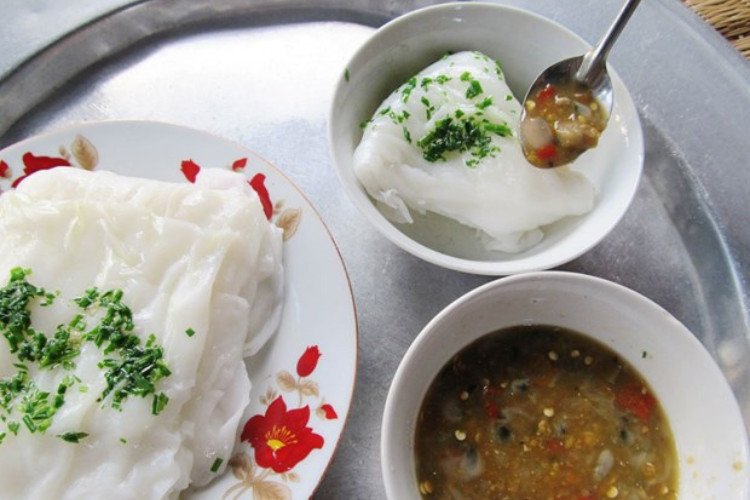 Nếu đang giảm cân mà vẫn muốn ăn bánh ướt, bạn nên kết hợp tập thể dục