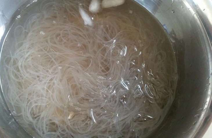 Ngâm miến dong nở mềm