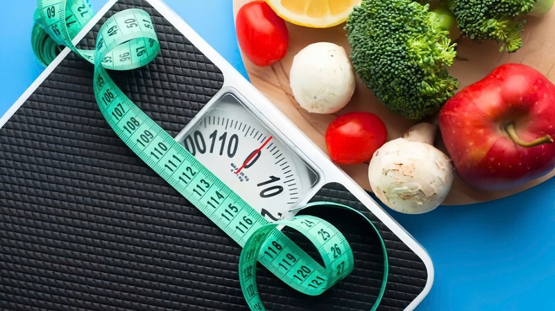 Người ăn giò bò cần kiểm soát khẩu phần để tránh tăng cân, chú ý lượng calo nạp vào.