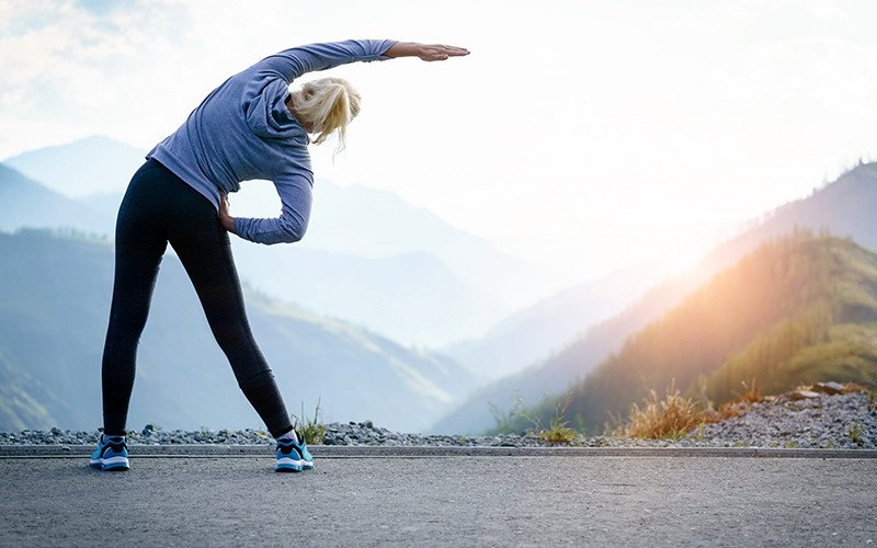 Người đang giảm cân cần kết hợp thạch rau câu với chế độ tập luyện và ăn kiêng hợp lý.