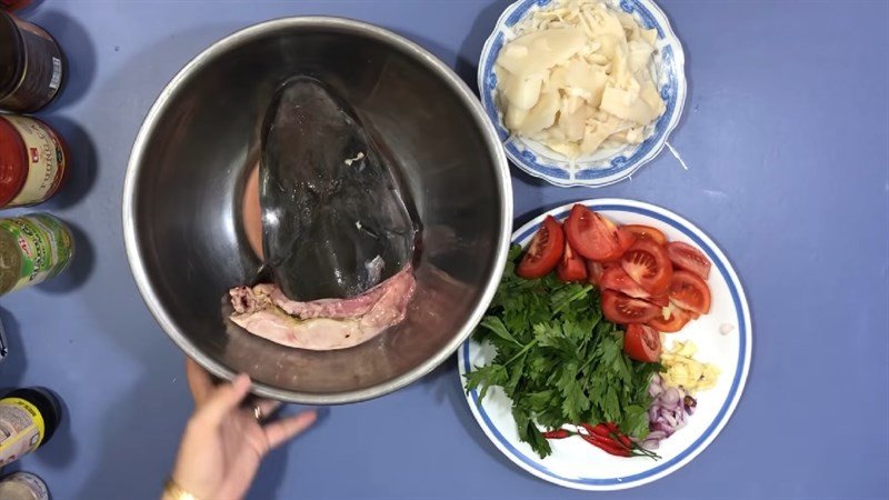 Nguyên liệu cá bớp và măng chua