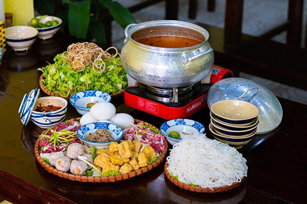 Nguyên liệu chính cho món lẩu cua đồng miền Bắc truyền thống