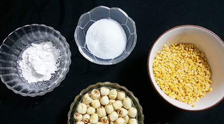 Nguyên liệu chuẩn bị chè đậu xanh hạt sen thanh mát