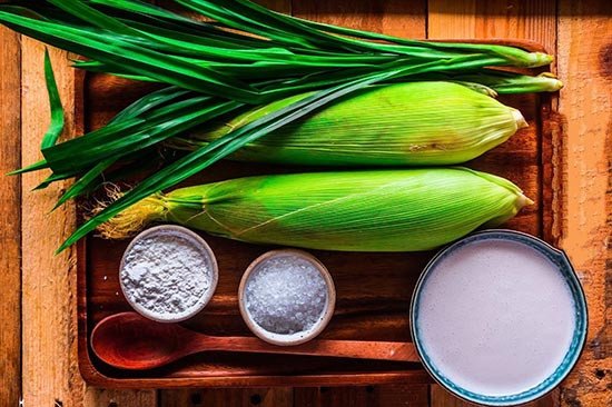 Nguyên liệu chuẩn bị cho cách nấu chè bắp ngon dẻo thơm