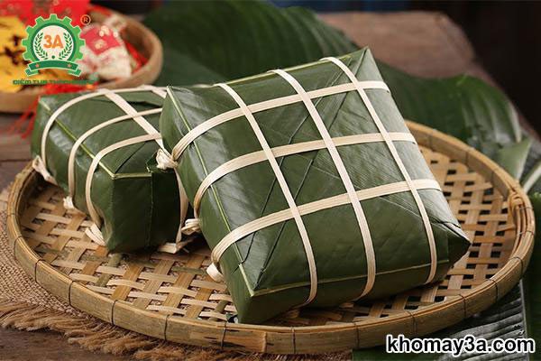 Nguyên liệu chuẩn bị làm bánh chưng: gạo nếp, đậu xanh, thịt ba chỉ, lá dong