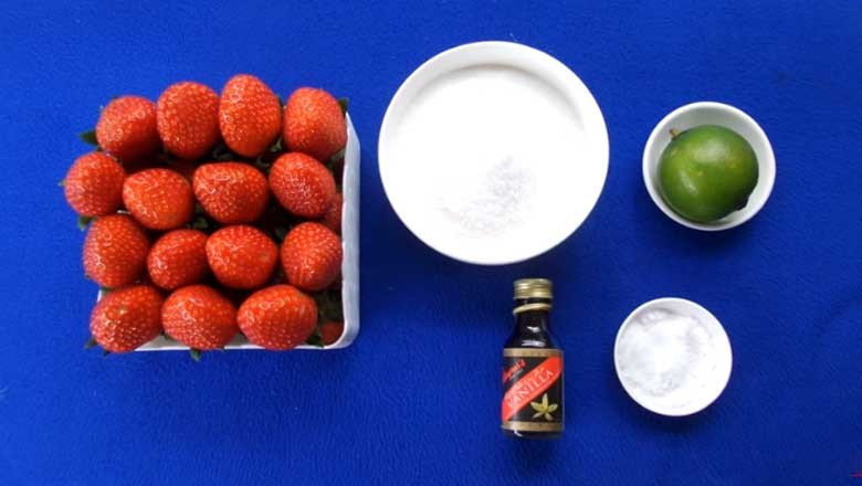 Nguyên liệu cơ bản để làm mứt dâu tây phết bánh mì