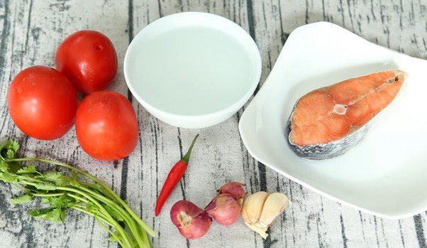 Nguyên liệu cơ bản làm món cá hồi sốt cà chua