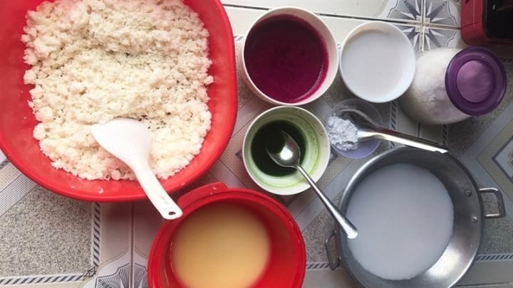 Nguyên liệu làm bánh sắn gói lá chuối hấp
