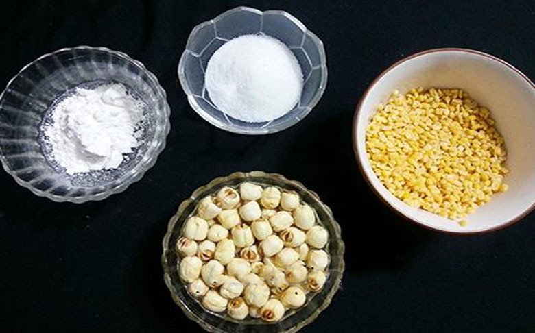 Nguyên liệu làm chè đỗ xanh hạt sen bổ dưỡng.