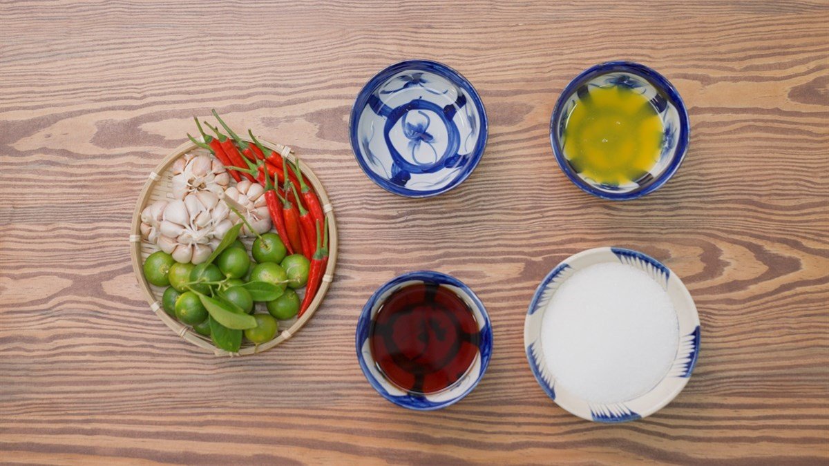 Nguyên liệu làm nước mắm chua ngọt tỏi ớt