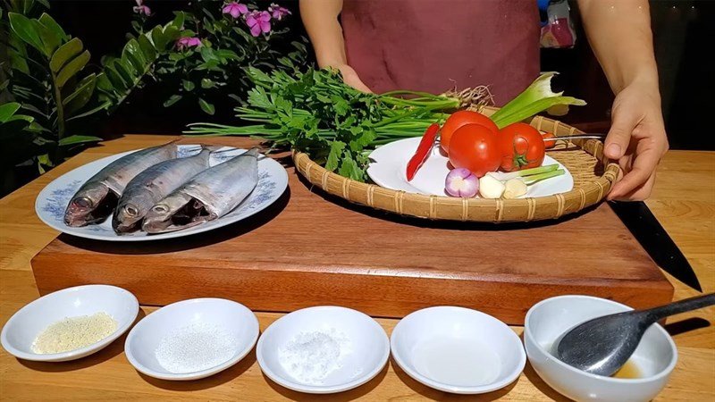 Nguyên liệu món canh cá bạc má nấu ngót