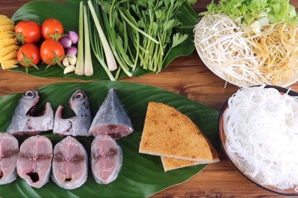 Nguyên liệu nấu bún cá ngừ