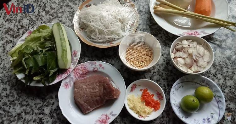 Nguyên liệu tươi ngon cho món bún xào thịt bò