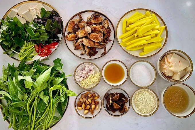 Nguyên liệu tươi ngon cho món lẩu ếch miền Bắc