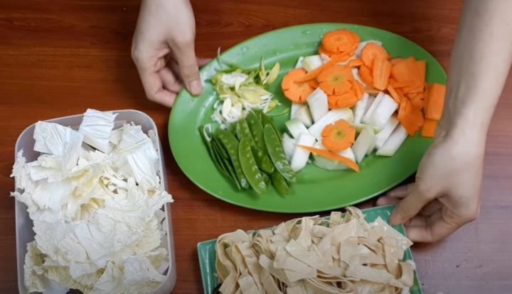 Nguyên liệu tươi ngon cho món váng đậu khô xào chay hấp dẫn