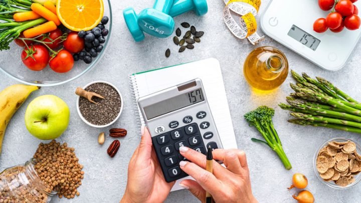 Nhiều loại rau củ tươi sống đa dạng, thể hiện nguồn cung cấp calo và dinh dưỡng phong phú.