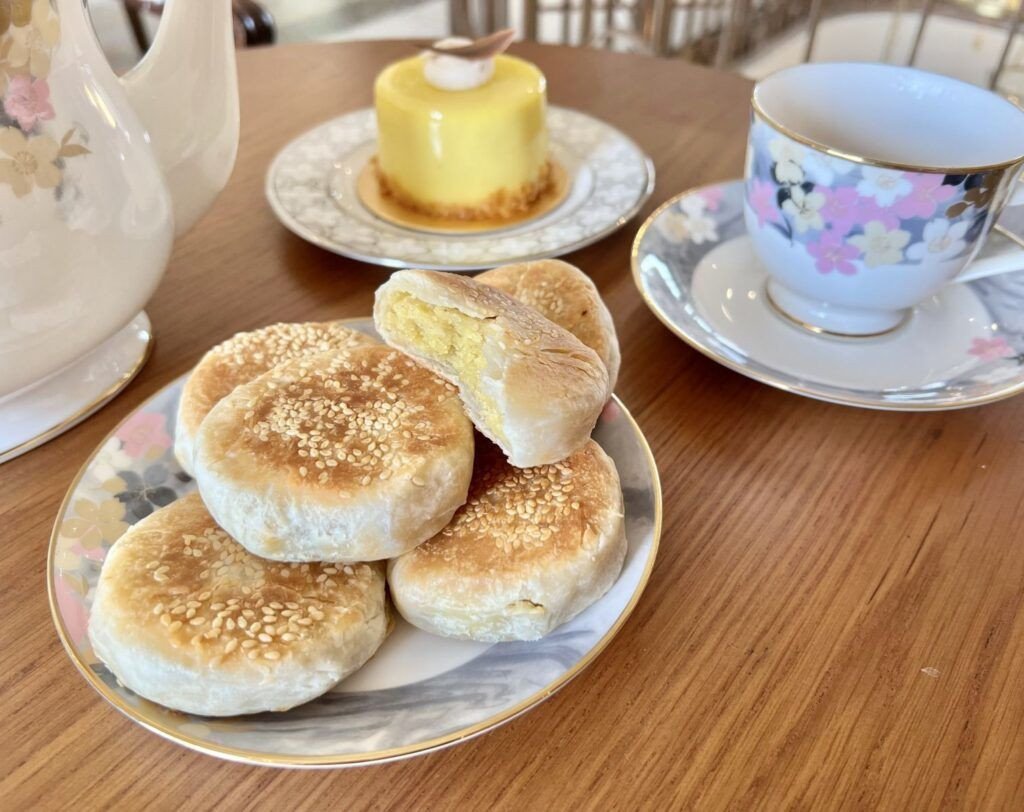 Những chiếc bánh hạt dẻ thơm ngon, hấp dẫn, dễ làm tại nhà