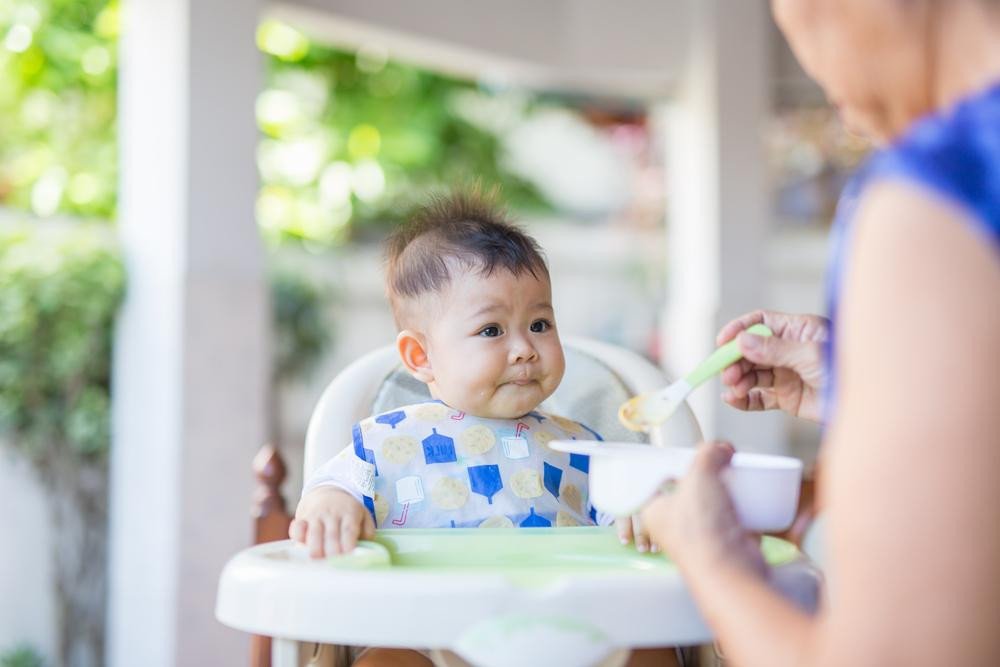 những lưu ý quan trọng khi chế biến cháo tôm cho bé ăn dặm
