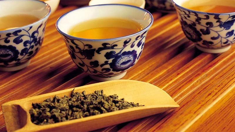 Những lưu ý quan trọng khi sử dụng trà ô long đóng chai