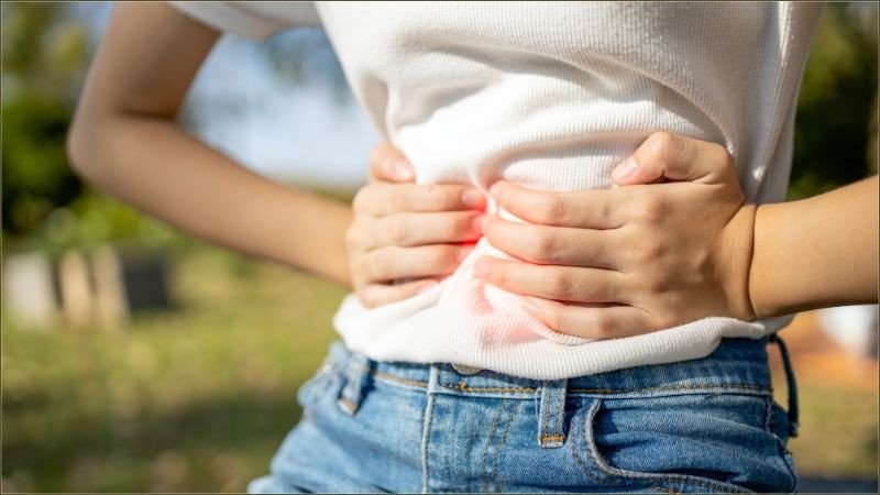 Những người có vấn đề tiêu hóa cần hạn chế ăn măng để tránh khó chịu