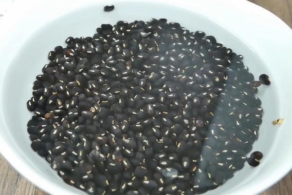 Nồi chè đậu đen nước cốt dừa thơm béo