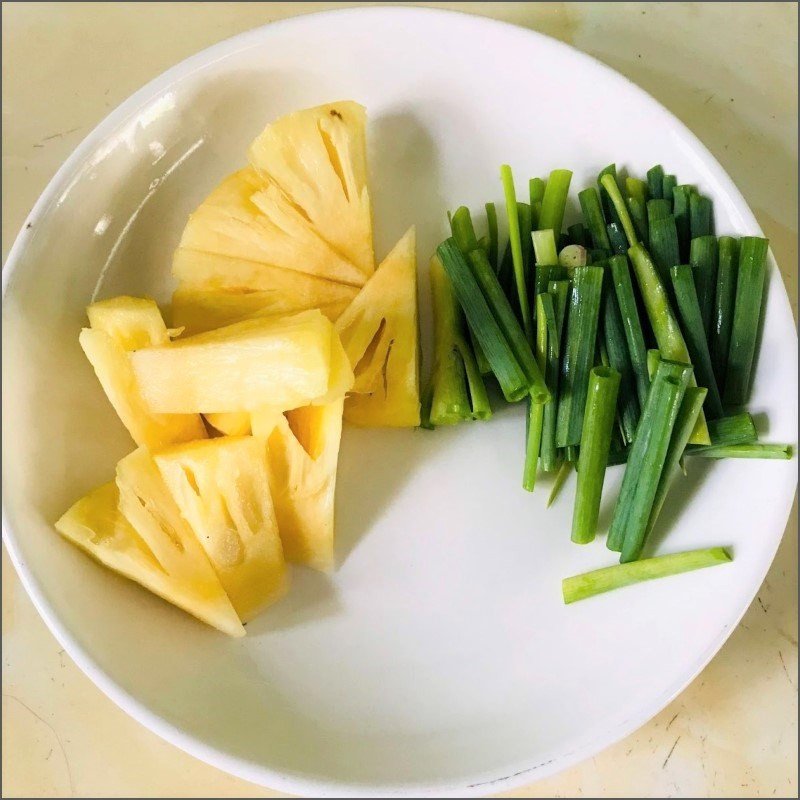 Nui khô chuẩn bị và nui đã luộc