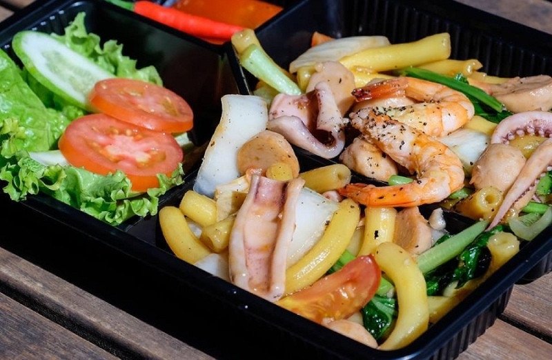 Nui xào hải sản dinh dưỡng