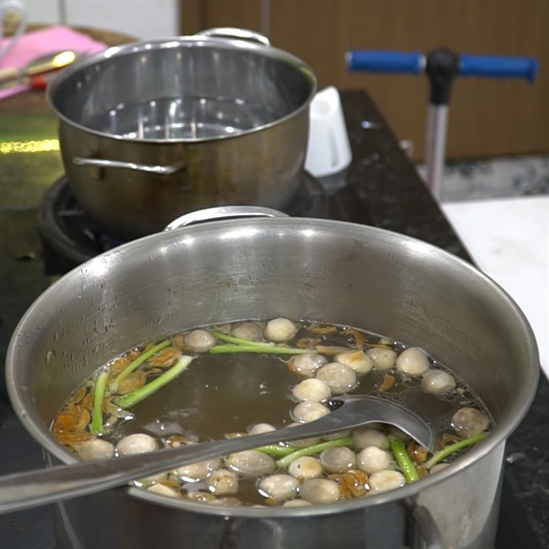 Nước lèo cá lóc hoàn chỉnh với nấm rơm