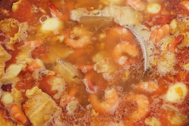 nước lèo mì quảng thơm ngon