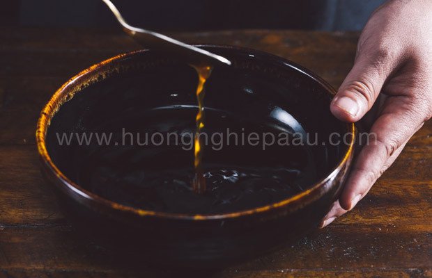 Nước sốt sánh mịn đậm đà cho món cháo ếch Singapore