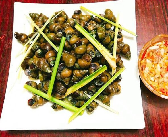 Ốc luộc thơm ngon, ít calo cho người ăn kiêng