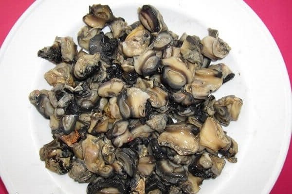 Ốc nhồi tươi ngon chuẩn bị nấu bún ốc Hà Nội