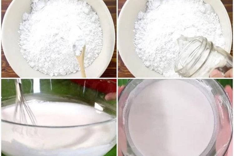 Pha bột năng với nước lạnh để làm bánh ép Huế bằng chảo