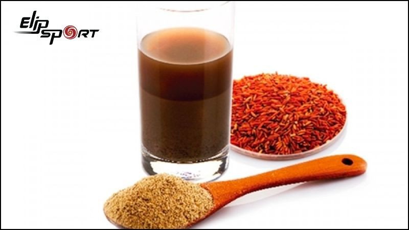 Pha một ly thức uống bột gạo lứt thơm ngon hỗ trợ giảm cân