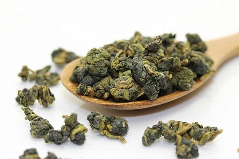 Pha trà olong chuẩn vị giúp kiểm soát lượng calo nạp vào