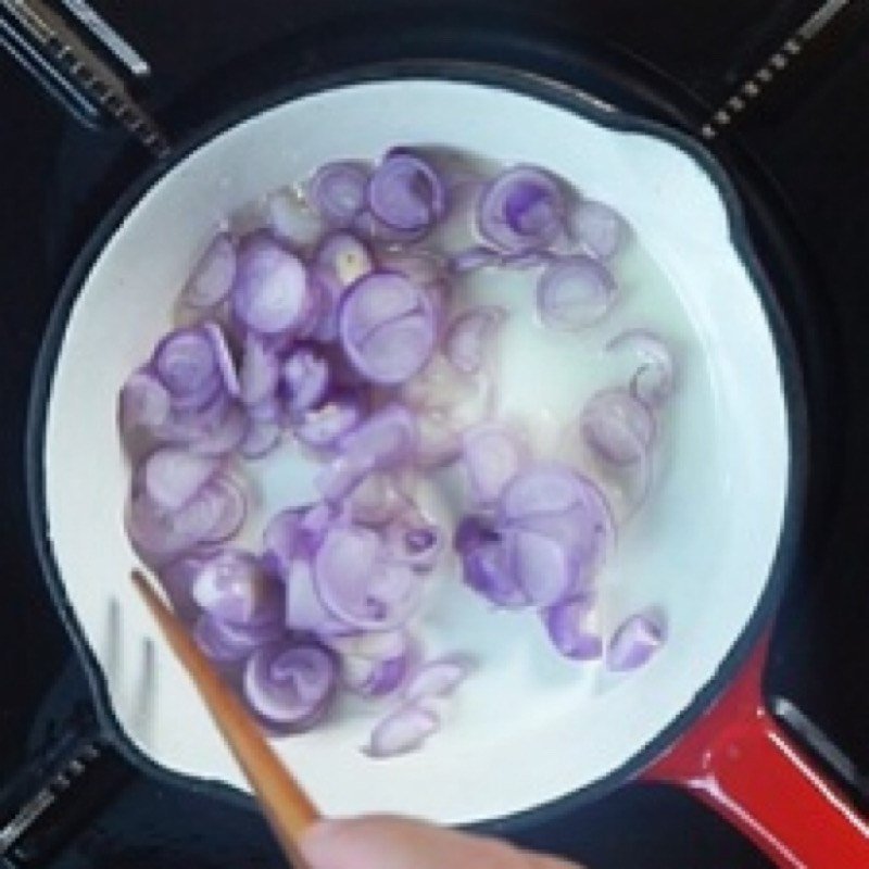 Phi hành tím vàng thơm làm nước chấm bánh tráng sa tế