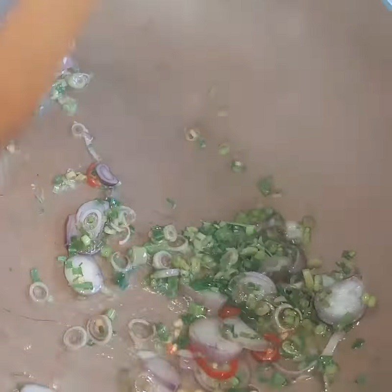 Phi thơm sả ớt tạo hương vị đặc trưng cho nước lẩu mắm chay