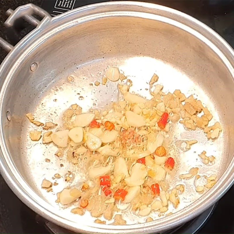 Phi tỏi thơm lừng