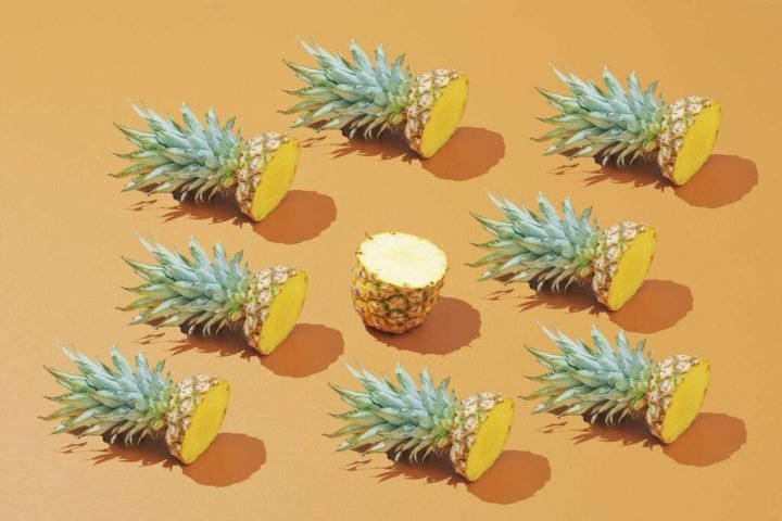 Quả khóm tươi vàng ươm, minh họa 100g khóm bao nhiêu calo