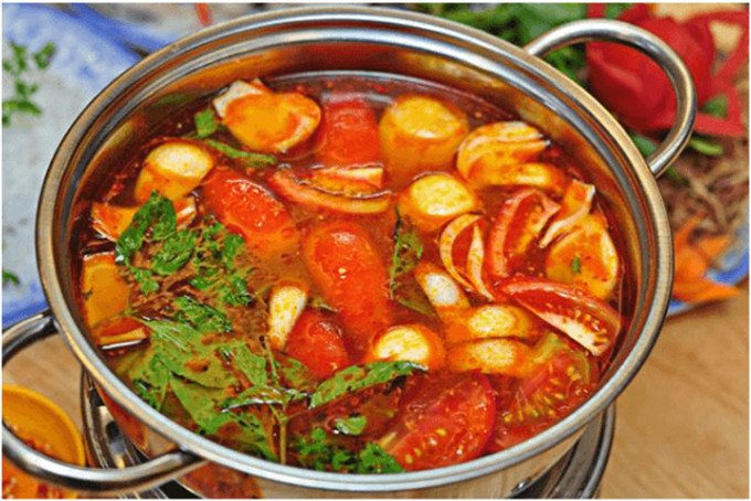 Quy trình nấu nước lẩu hải sản chua cay thơm lừng