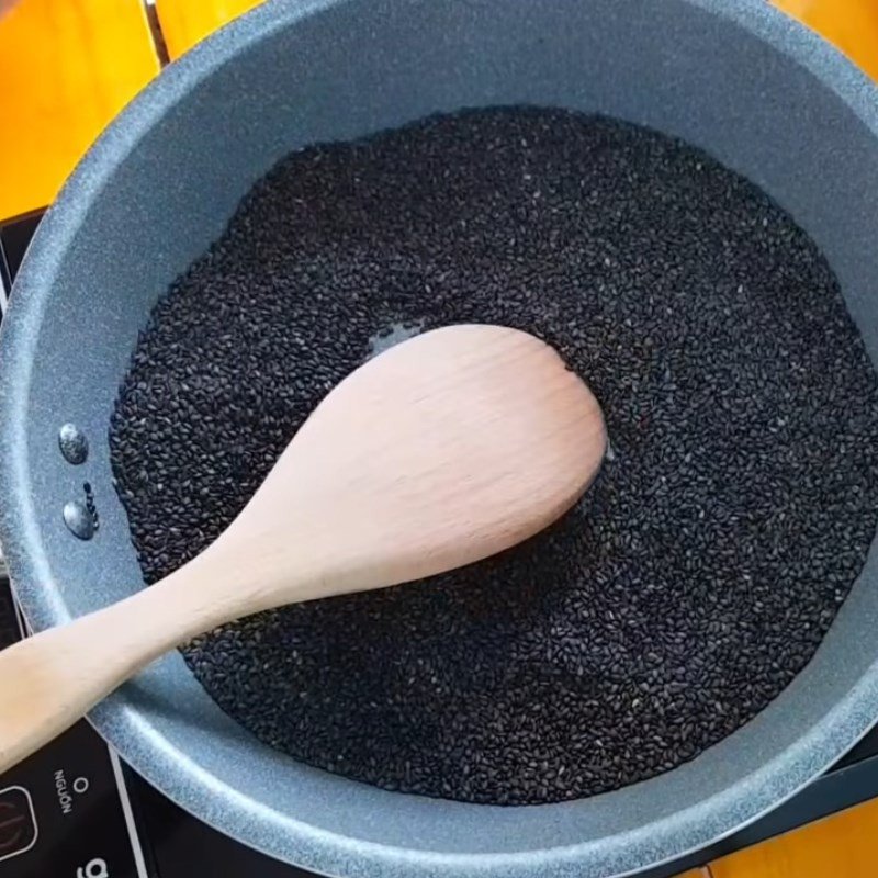 Rang mè đen thơm lừng cho chè
