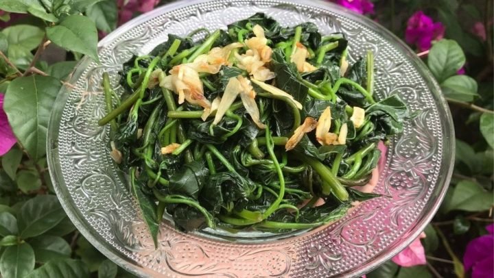 Cách Xào Rau Khoai Lang Xanh Mướt, Giòn Ngọt Đưa Cơm Rau khoai lang xào tỏi xanh mướt