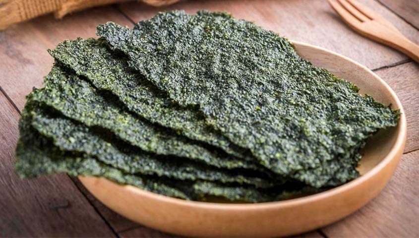 Rong biển tươi chứa nhiều vitamin và khoáng chất, tốt cho sức khỏe.