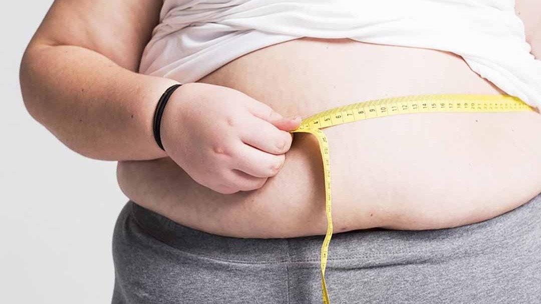 Rủi ro tăng cân và béo phì do tiêu thụ sữa tươi trân châu đường đen không kiểm soát