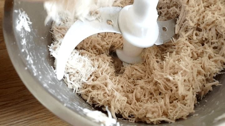 Ruốc thịt lợn tươi ngon đã được xé sợi