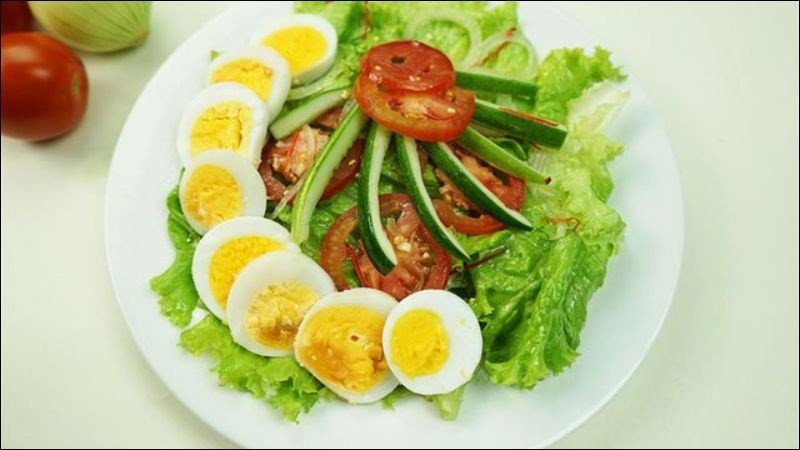Salad trứng và rau sống đơn giản, dễ làm, giàu dinh dưỡng