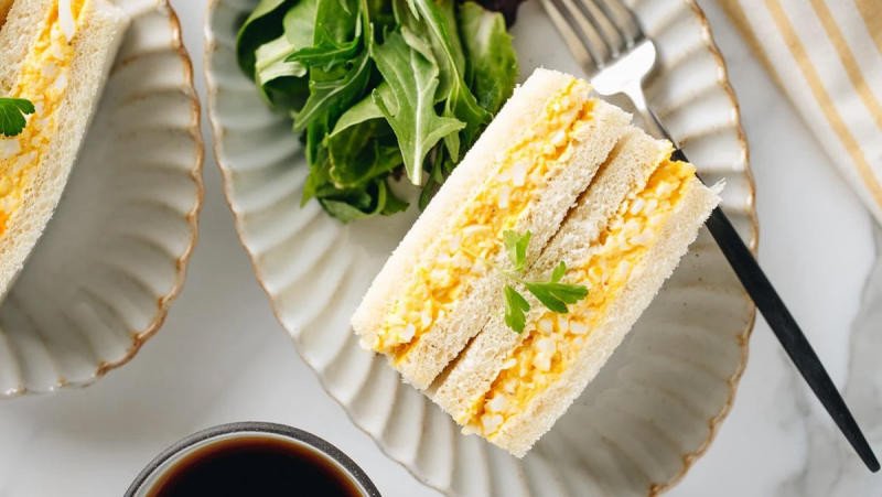 Sandwich trứng mayonnaise và hàm lượng calo